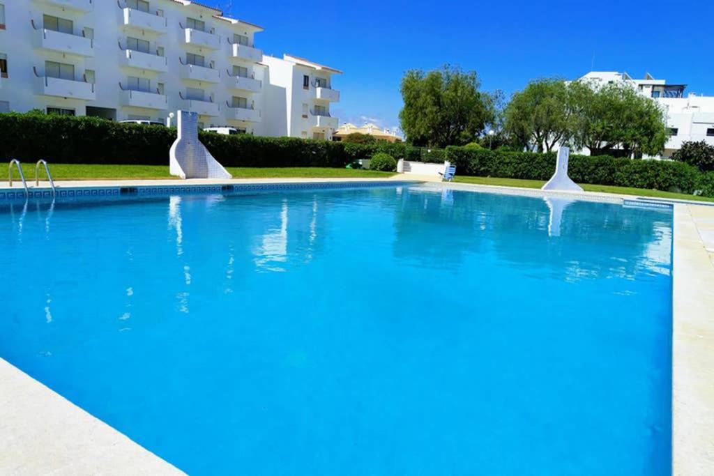 Praia Eulalia With Pool And 5 Minutes From The Beach Albufeira Extérieur photo
