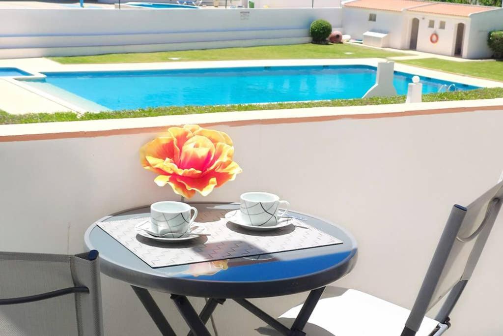 Praia Eulalia With Pool And 5 Minutes From The Beach Albufeira Extérieur photo
