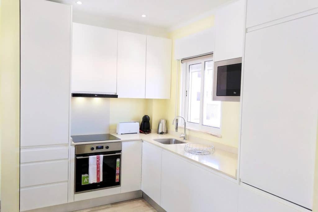 Praia Eulalia With Pool And 5 Minutes From The Beach Albufeira Extérieur photo