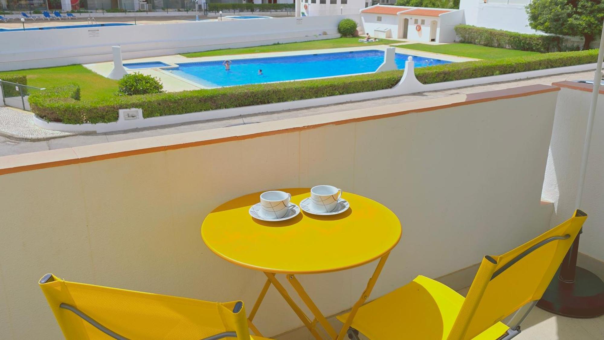 Praia Eulalia With Pool And 5 Minutes From The Beach Albufeira Extérieur photo